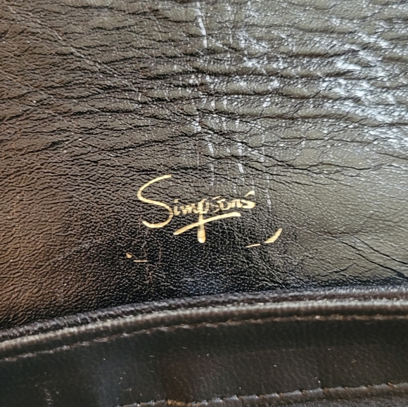 Black Crossbody Purse / Handbag - Picture 4 of 11